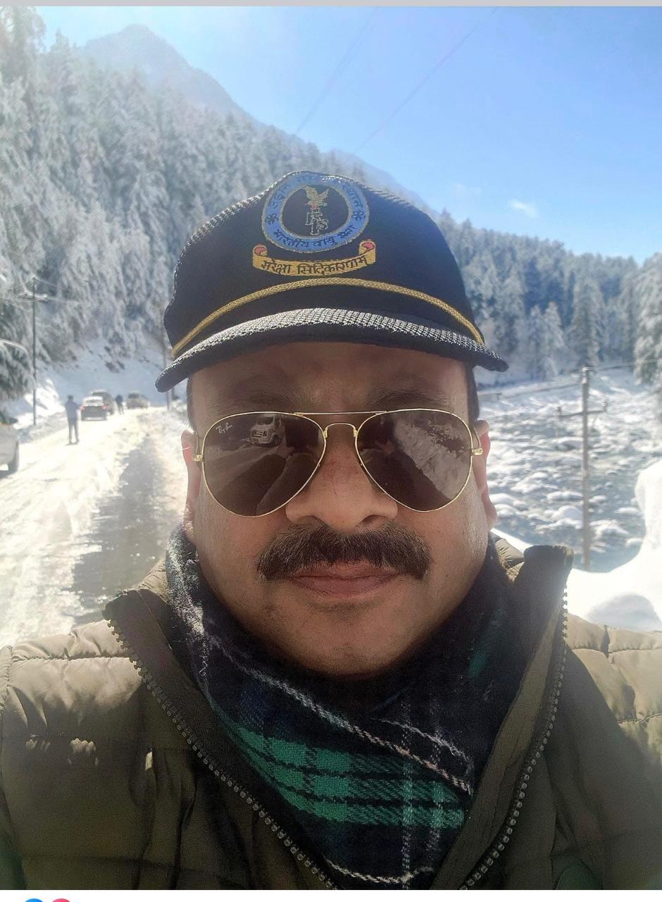 Dr Rajesh Guleri